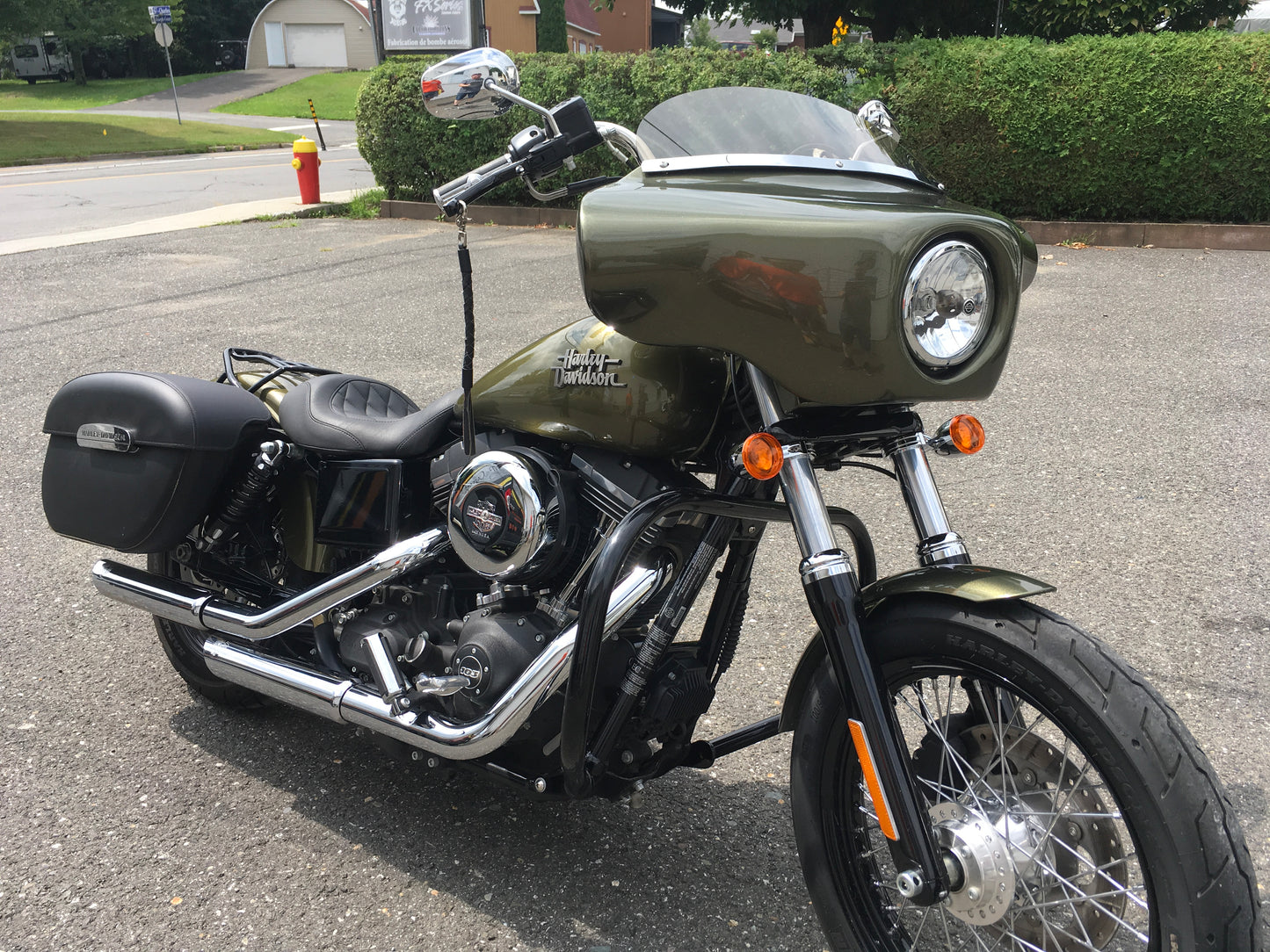 SM FAIRING STREET-BOB (2 SPEAKERS+RADIO)