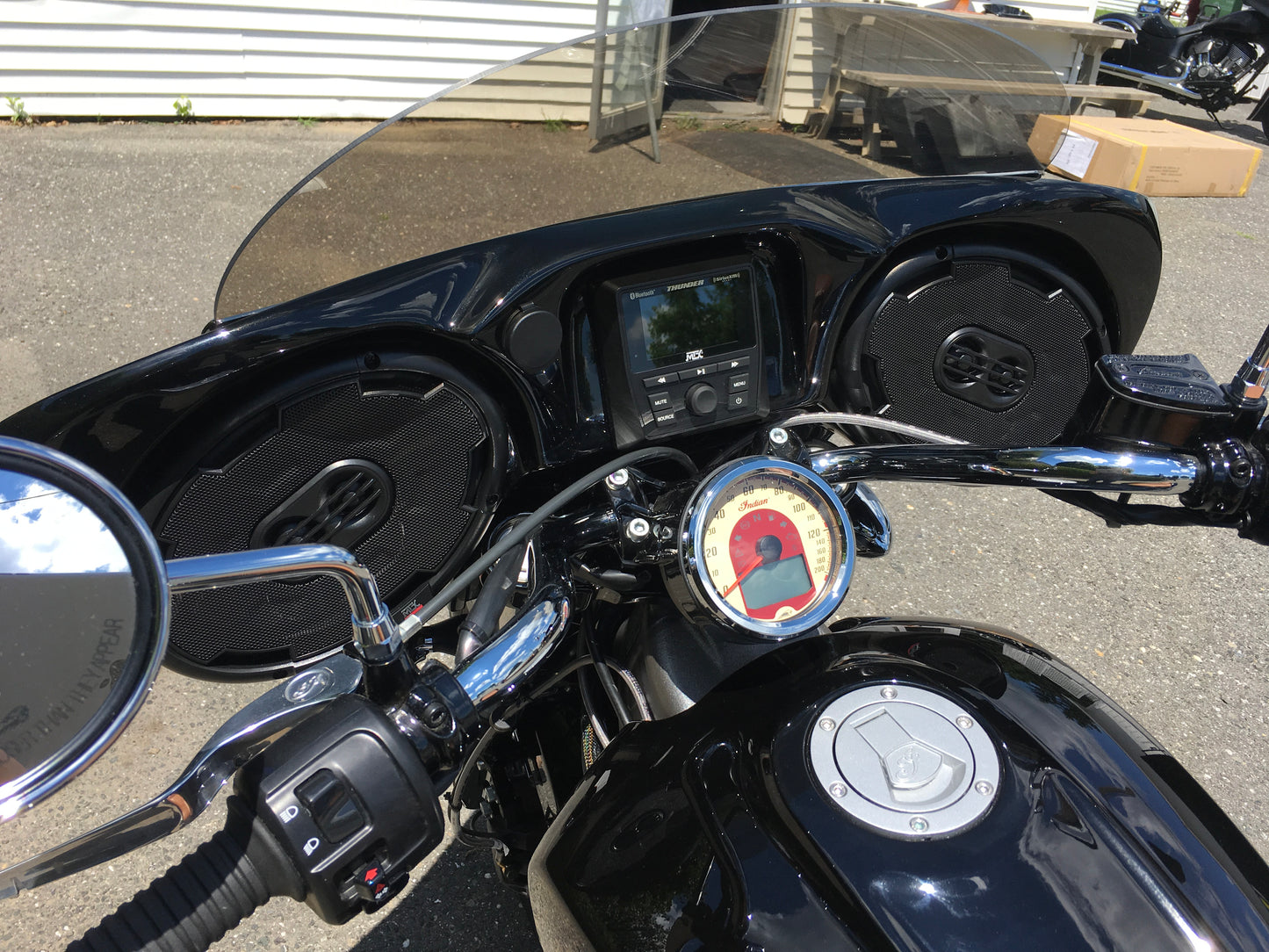 INDIAN SIXTY/SCOUT FAIRING (RADIO+SPEAKER)