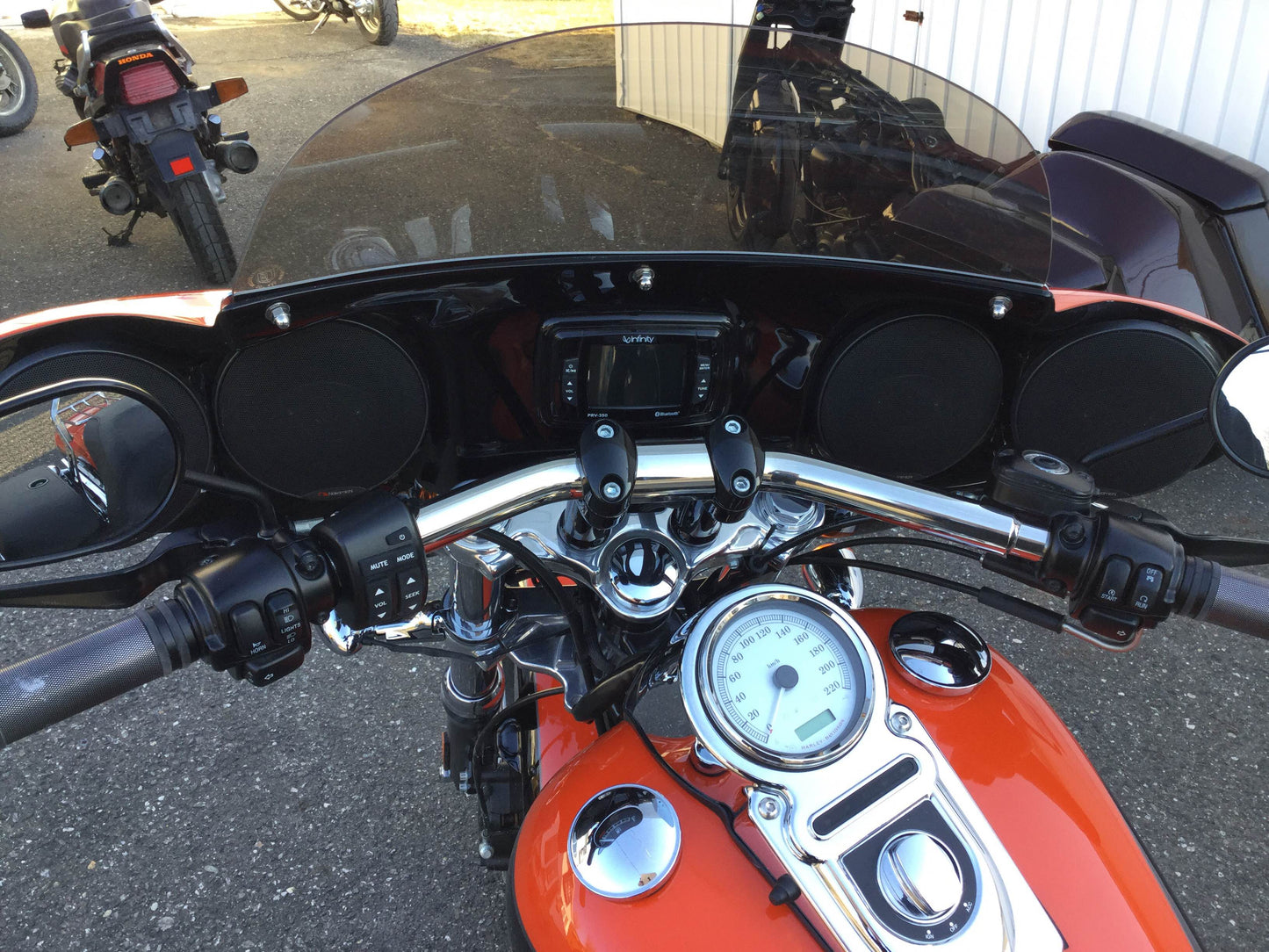 QUATTRO FAIRING FAT-BOB (4 SPEAKERS+RADIO)