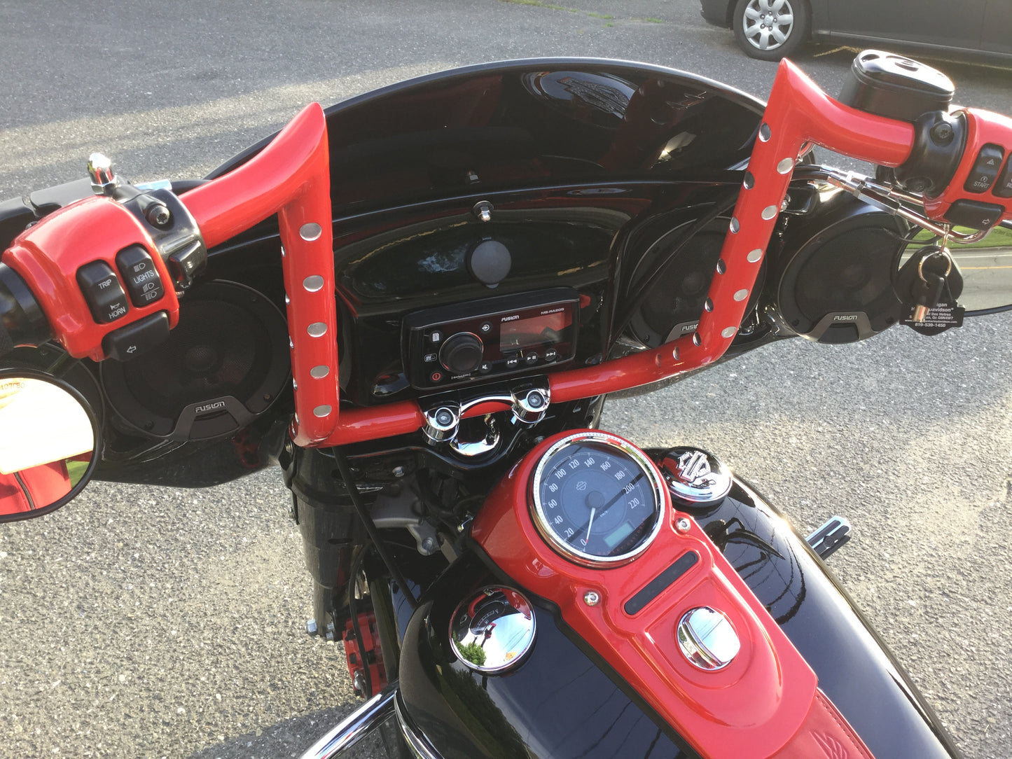 QUATTRO FAIRING SWITCHBACK (4 SPEAKERS+RADIO)