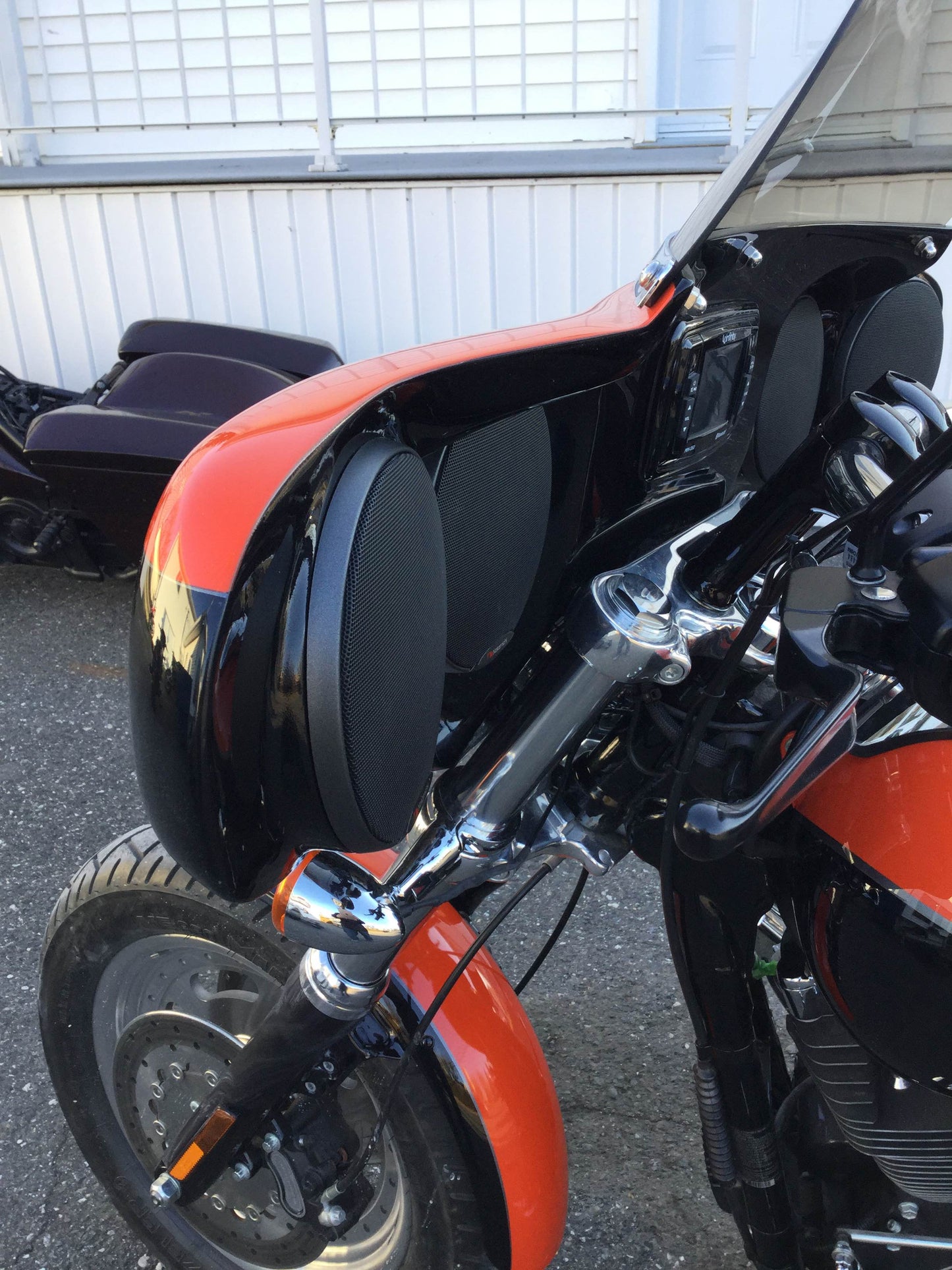 QUATTRO FAIRING FAT-BOB (4 SPEAKERS+RADIO)